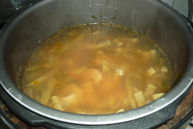 Суп из красной фасоли с кабачком в мультиварке рецепт с фото 9-го шага 