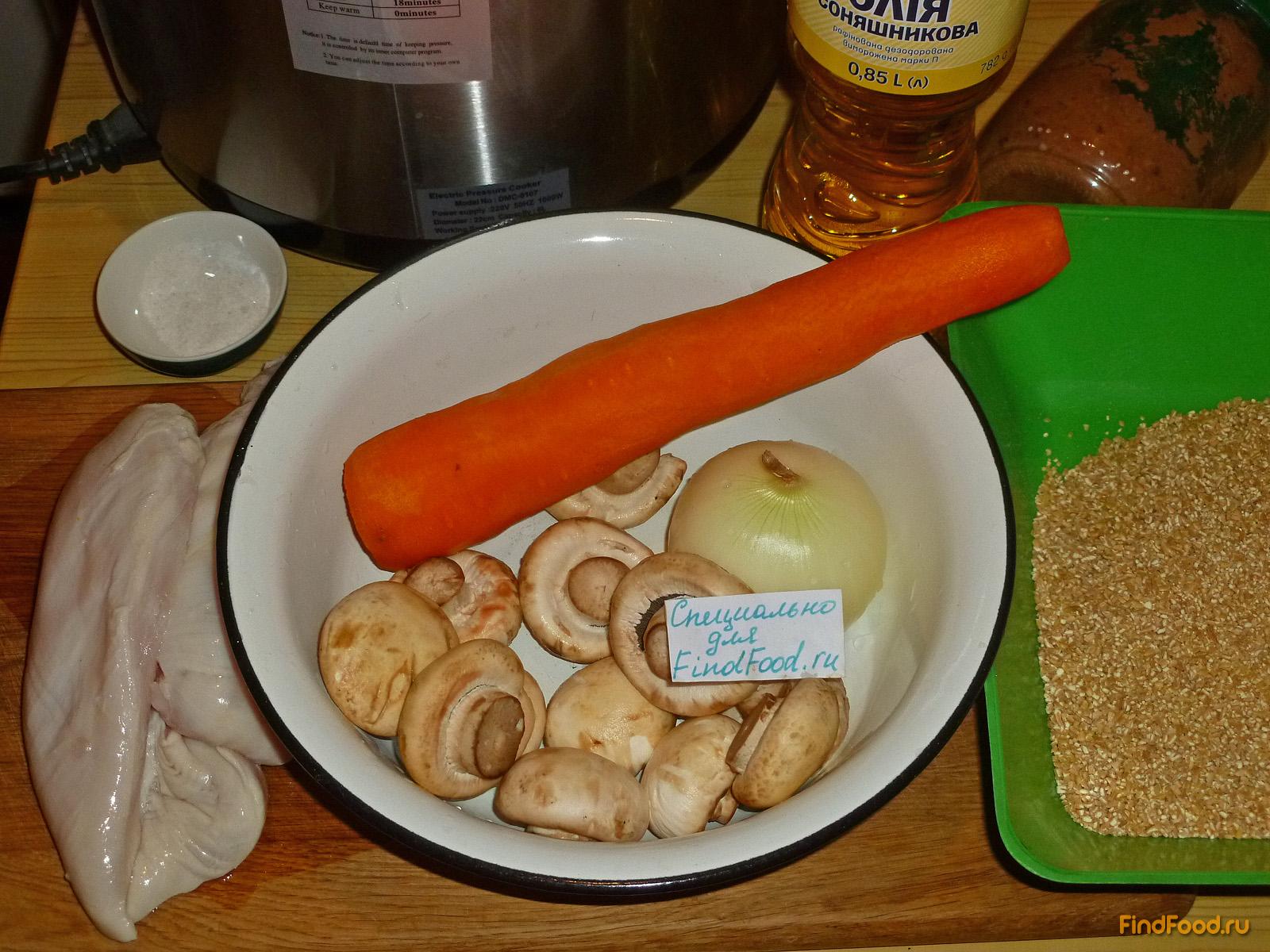 Пшеничная каша с курицей и грибами в мультиварке рецепт с фото 1-го шага 