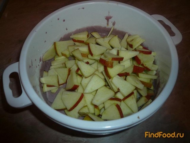 Яблочная шарлотка с вареньем рецепт с фото 8-го шага 