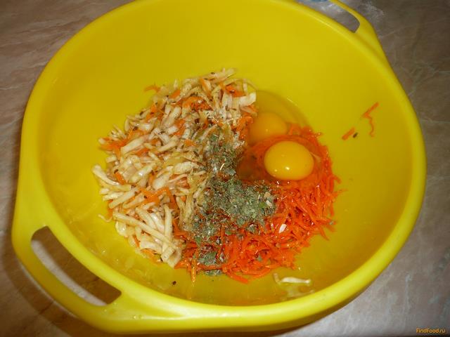 Пирог с капустой и морковью рецепт с фото 3-го шага 