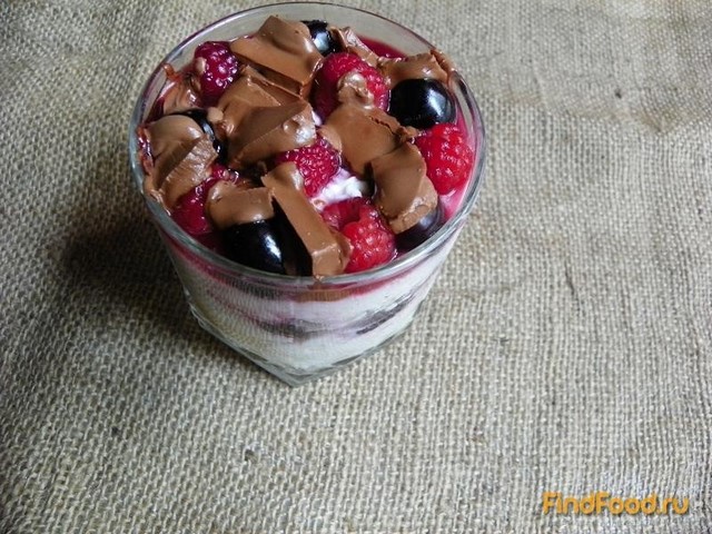 Творожный десерт с черешней и шоколадом рецепт с фото 9-го шага 