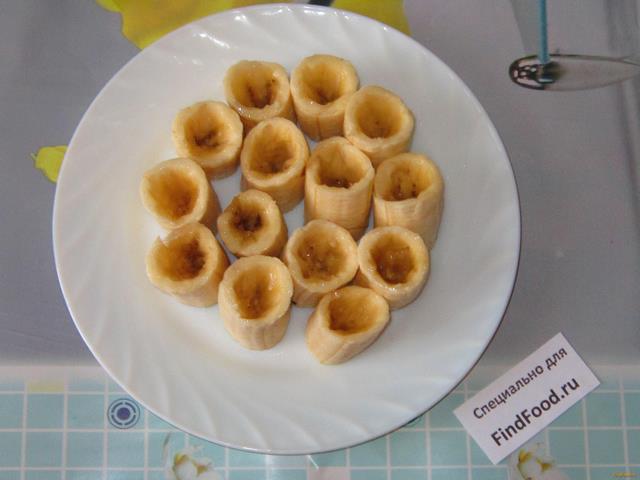 Десерт с бананами и финиками рецепт с фото 2-го шага 