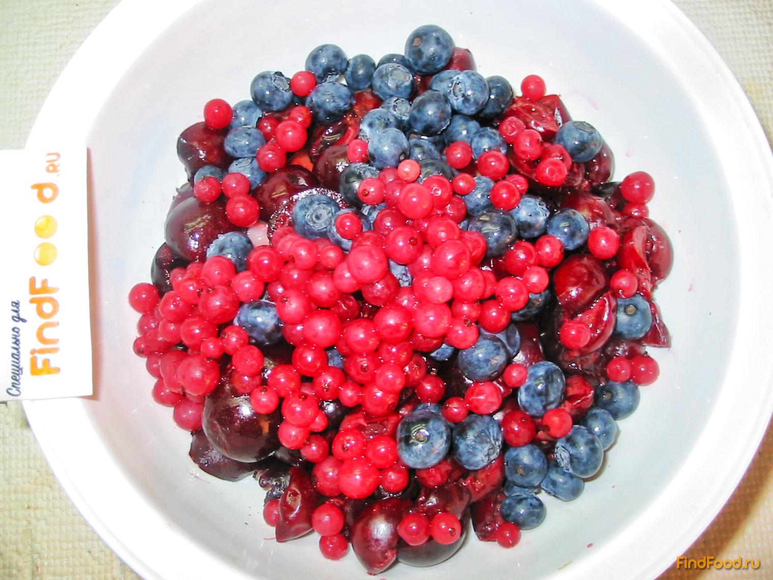Сметанный десерт с ягодами рецепт с фото 4-го шага 