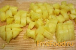 Фрукты в ананасе рецепт с фото 4-го шага 