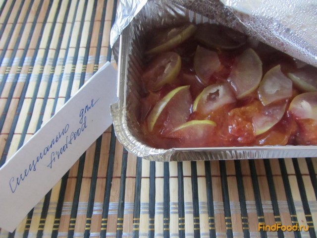 Запеченные яблоки со сливами рецепт с фото 6-го шага 