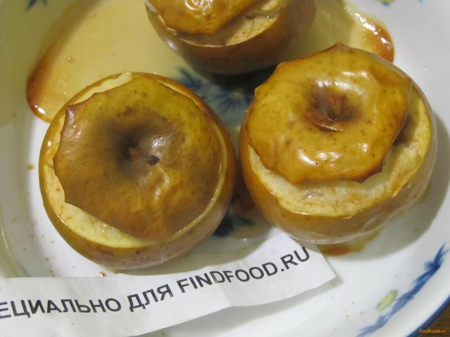 Запеченные яблоки с медом и орехами рецепт с фото 6-го шага 