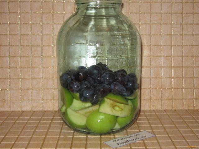 Яблочно-сливовый компот на зиму рецепт с фото 4-го шага 