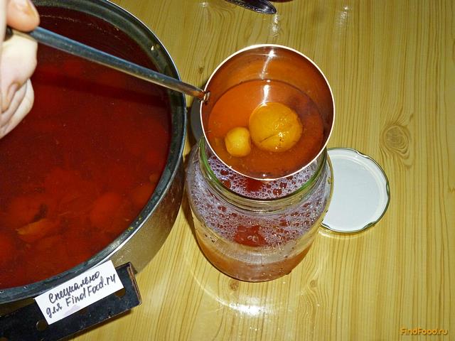 Компот из абрикосов и вишни рецепт с фото 5-го шага 
