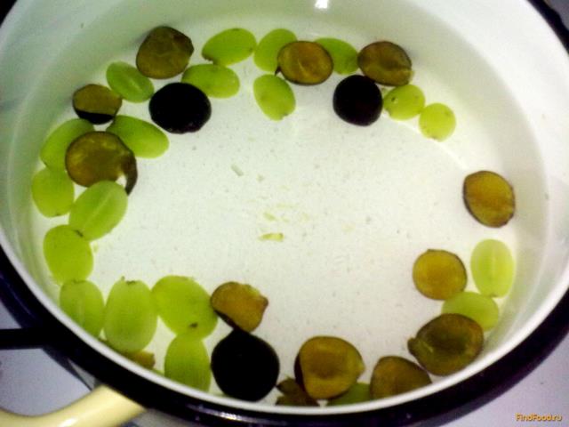 Сливово-виноградный компот рецепт с фото 4-го шага 