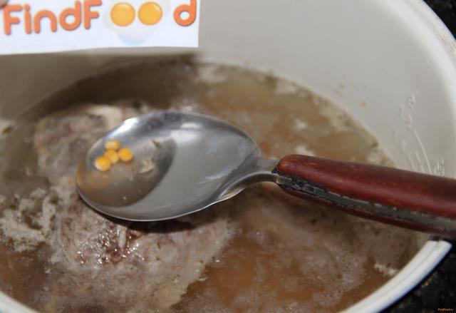Гороховый суп на косточке рецепт с фото 3-го шага 