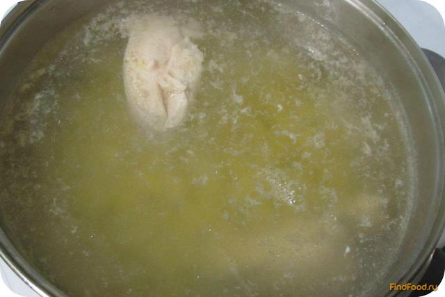 Суп на курином бульоне с пельменями рецепт с фото 4-го шага 