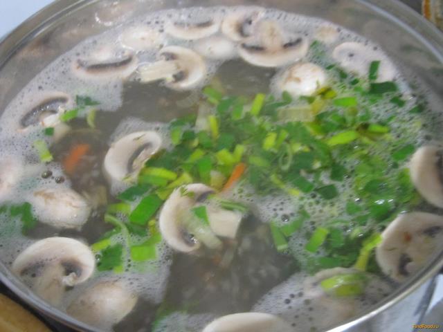 Суп гречневый с грибами рецепт с фото 5-го шага 