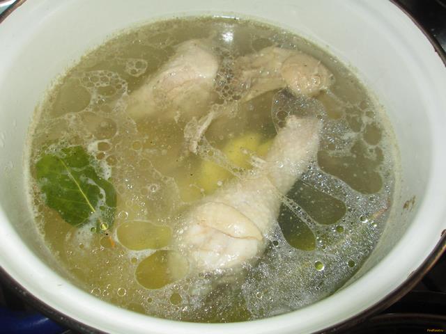Куриный суп с лапшой рецепт с фото 3-го шага 