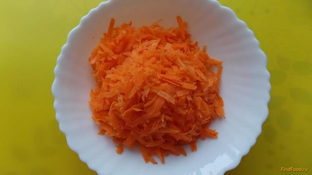 Нежный сырно-морковный салат рецепт с фото 2-го шага 