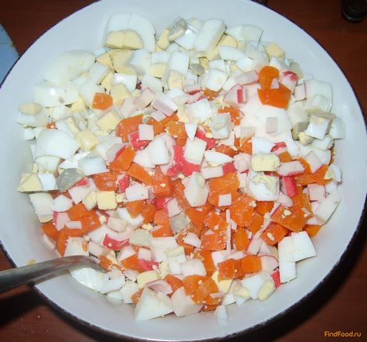 Салат с крабовыми палочками кукурузой и морковью рецепт с фото 6-го шага 