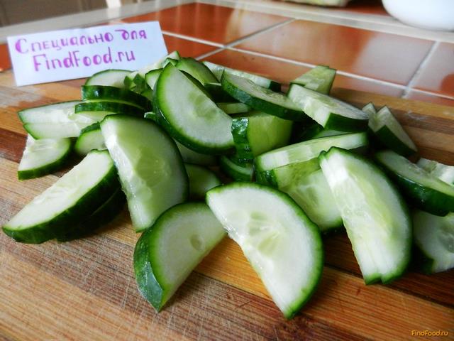Зелёный салат из листьев одуванчика рецепт с фото 2-го шага 