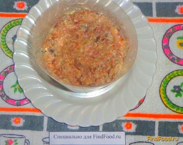 Салат с маринованным огурцом и сайрой рецепт с фото 4-го шага 