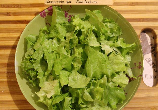 Салат с жареным сыром рецепт с фото 1-го шага 