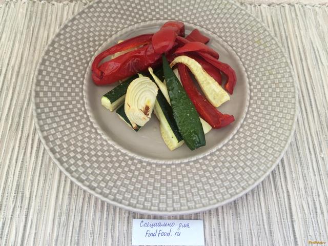 Салат из овощей-гриль с моцареллой рецепт с фото 4-го шага 