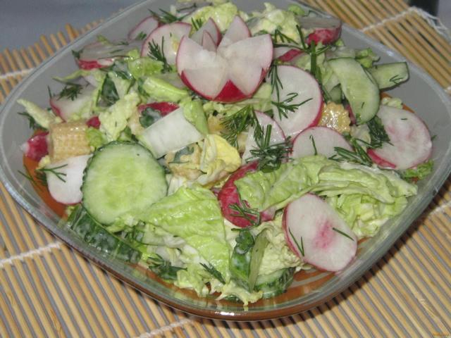 Салат с маринованными початками кукурузы и редисом рецепт с фото 7-го шага 