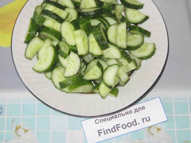 Салат с маринованными початками кукурузы огурцами и яблоком рецепт с фото 2-го шага 