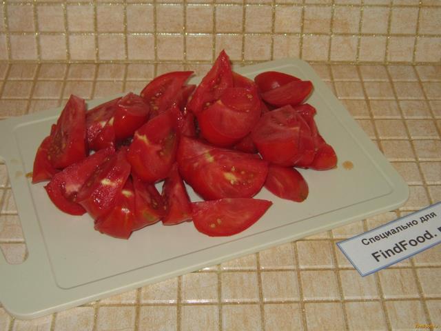 Салат из огурцов и помидоров рецепт с фото 3-го шага 