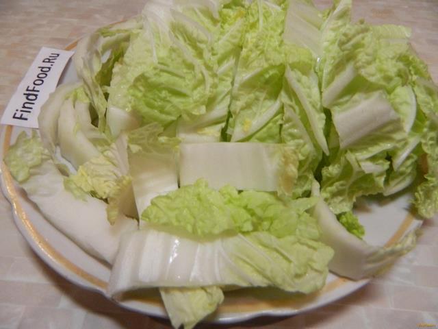 Быстрый салат из пекинской капусты рецепт с фото 2-го шага 