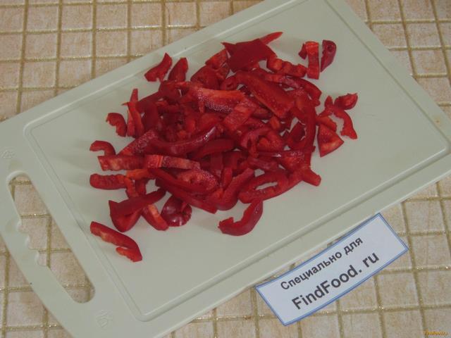 Салат из огурцов и помидоров со сметаной рецепт с фото 3-го шага 