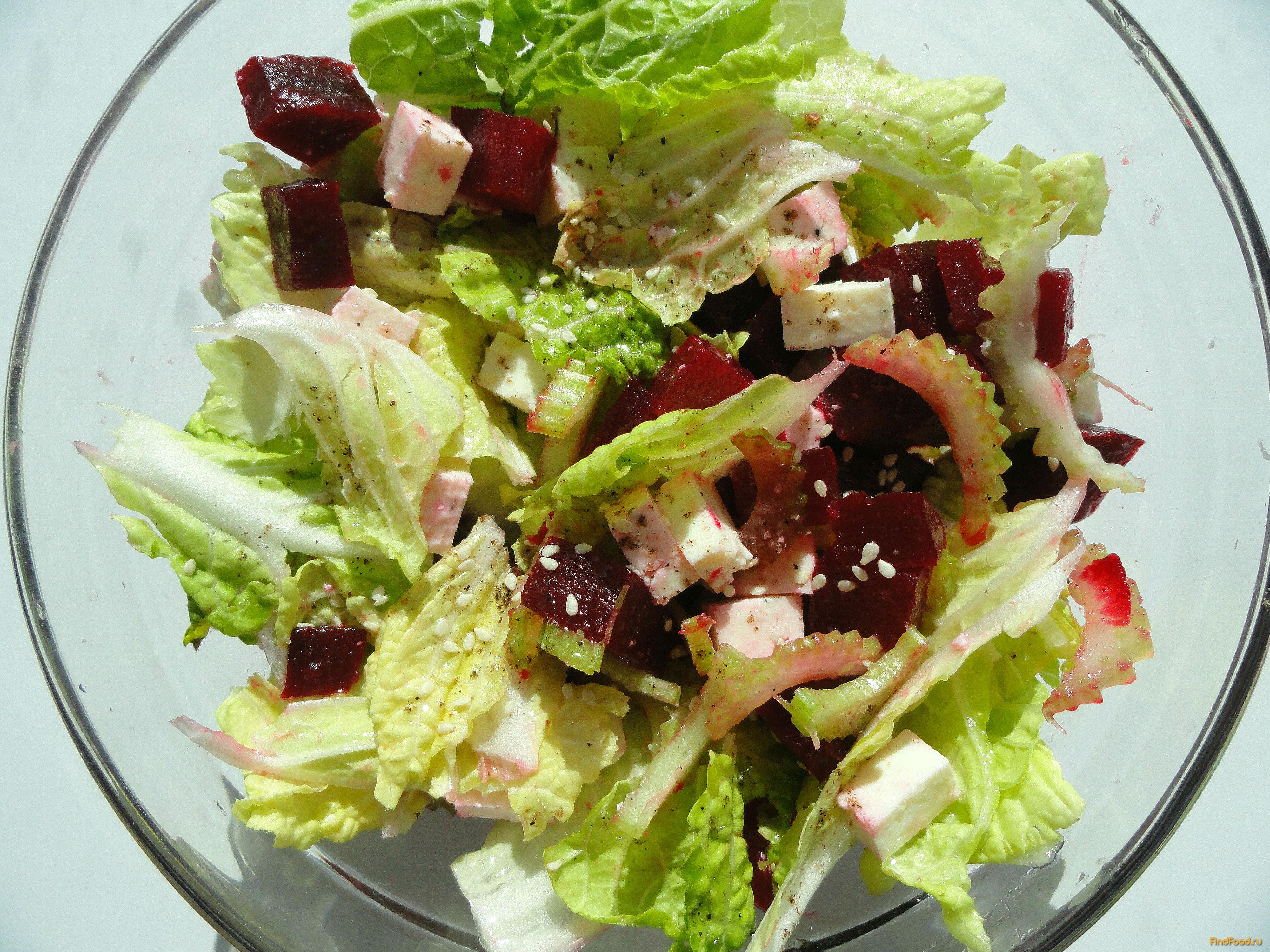 Витаминный салат с адыгейским сыром рецепт с фото 9-го шага 