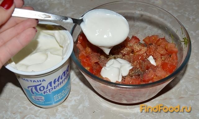Лёгкий салат с чесноком и помидорами рецепт с фото 6-го шага 