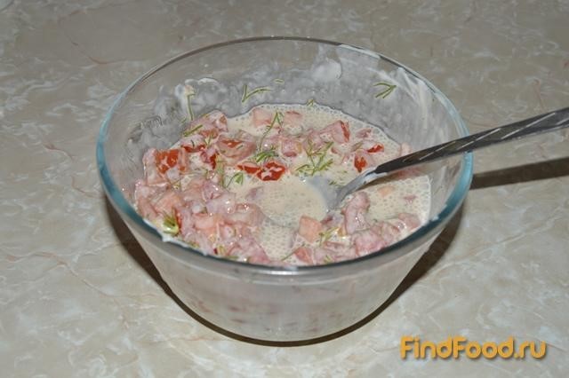 Лёгкий салат с чесноком и помидорами рецепт с фото 7-го шага 