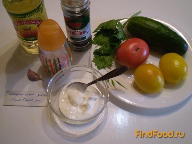 Салат с жаренными огурцами рецепт с фото 1-го шага 