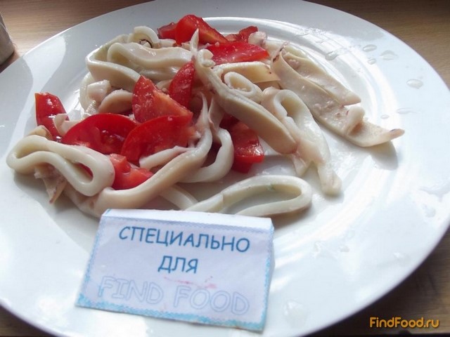 Закусочный салат из кальмара рецепт с фото 7-го шага 