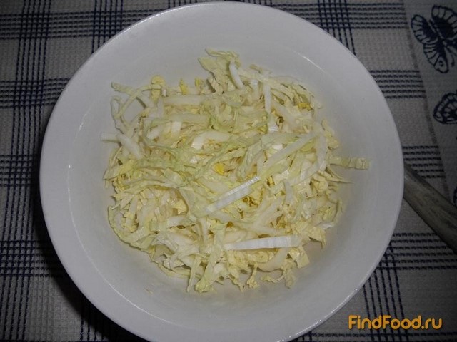 Салат с тунцом и пекинской капустой рецепт с фото 2-го шага 