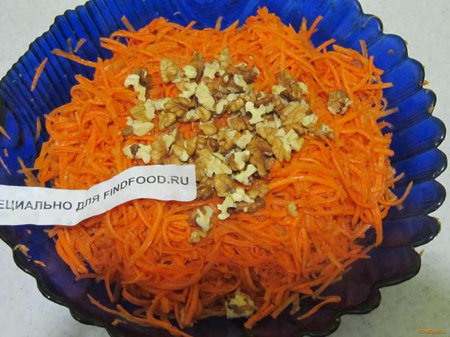 Морковь по-корейски с грецкими орехами рецепт с фото 5-го шага 