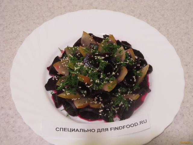 Салат со свеклой и грушей рецепт с фото 6-го шага 