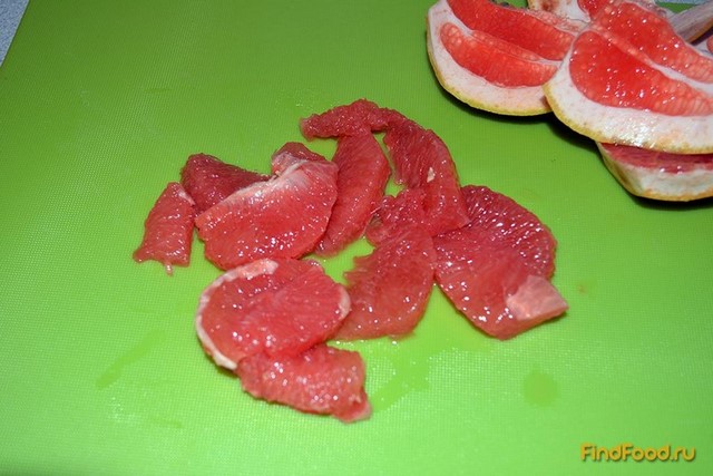 Салат из квашеной капусты с грейпфрутом рецепт с фото 2-го шага 