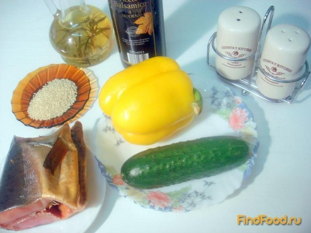 Салат с копчёной горбушей рецепт с фото 1-го шага 