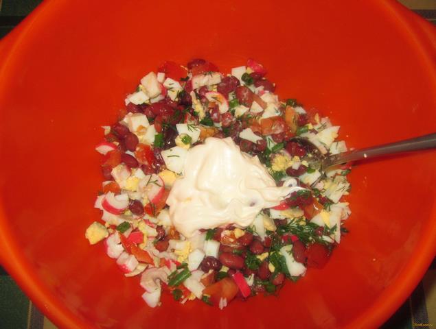Салат с фасолью и помидорами рецепт с фото 6-го шага 