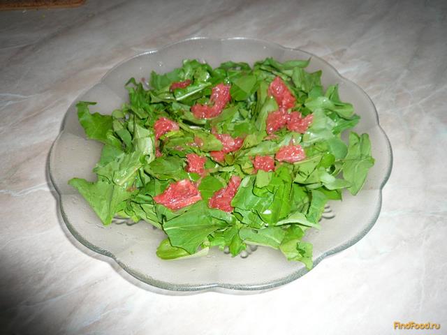 Свежий салат с семгой и грейпфрутом рецепт с фото 3-го шага 