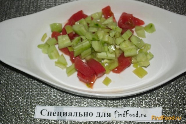 Салат овощной с шариками из феты рецепт с фото 3-го шага 
