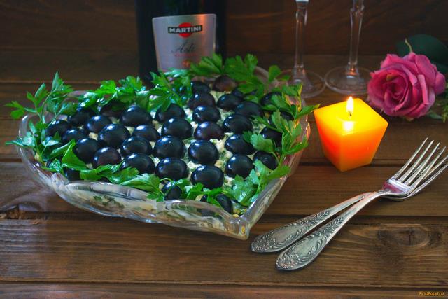 Салат с виноградом и капустой рецепт с фото 6-го шага 