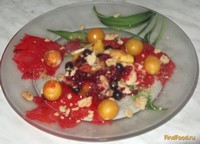 Салат ягодный микс с малиновым сиропом