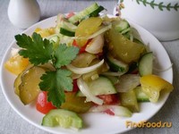 Летний салат с малосольными огурцами рецепт с фото