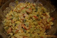 Салат с огурцом и крабовыми палочками рецепт с фото