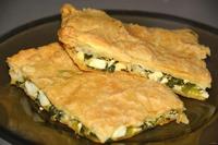 Слоеный пирог с зеленым луком и яйцом рецепт с фото