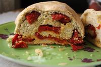 Хлеб с вялеными помидорами рецепт с фото