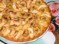 Пирог с яблоками и бананом