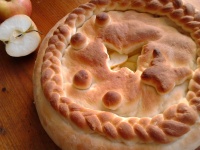 Пирог с яблоками из дрожжевого теста рецепт с фото