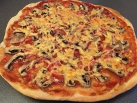 Пицца с бужениной и грибами рецепт с фото
